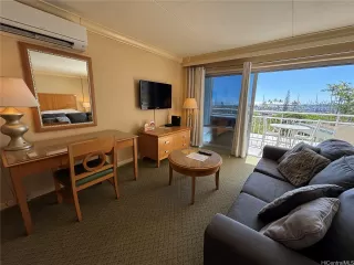 Photo #5: 202607549 Listing 