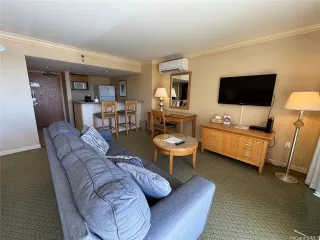 Photo #6: 202607549 Listing 