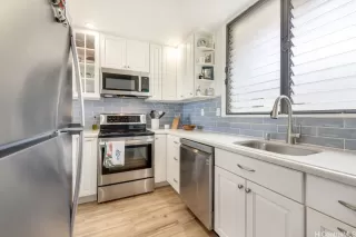 Photo #3: 202607552 Listing 