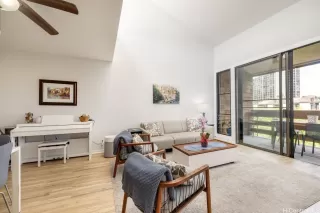 Photo #5: 202607552 Listing 