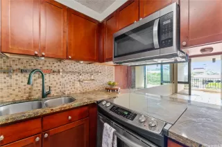 Photo #3: 202607561 Listing 