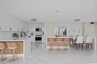 Photo #5: 202607568 Listing 