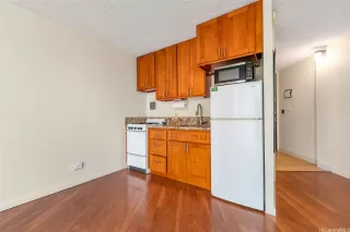 Photo #6: 202607569 Listing 