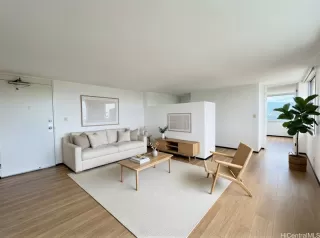 Photo #4: 202607571 Listing 