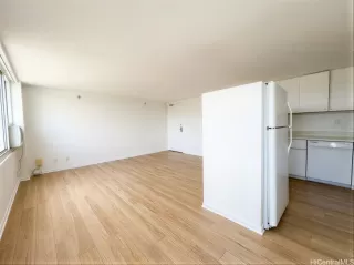 Photo #6: 202607571 Listing 