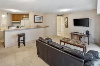 Photo #6: 202607587 Listing 