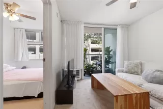 Photo #5: 202607591 Listing 