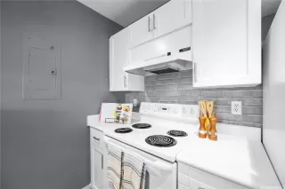 Photo #4: 202607597 Listing 