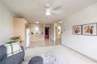 Photo #3: 202607608 Listing 