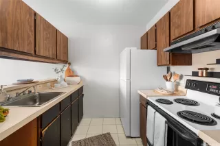 Photo #4: 202607651 Listing 