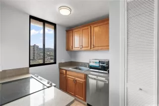 Photo #5: 202607697 Listing 