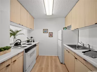 Photo #3: 202607739 Listing 