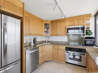 Photo #6: 202607740 Listing 