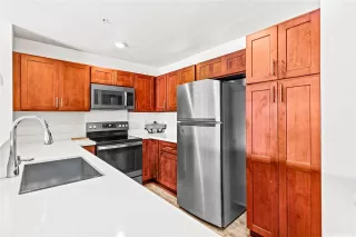 Photo #4: 202607741 Listing 