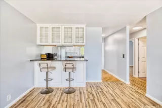 Photo #6: 202607752 Listing 