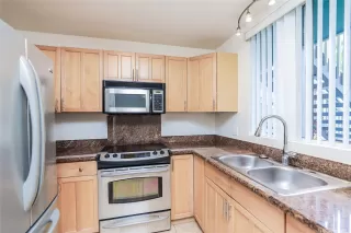 Photo #5: 202607770 Listing 