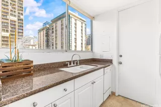 Photo #4: 202607778 Listing 