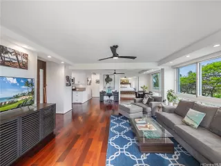 Photo #2: 202607799 Listing 