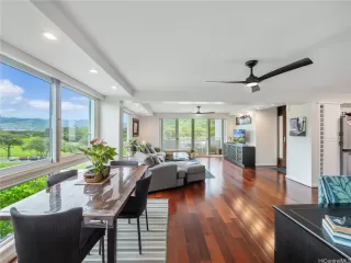 Photo #5: 202607799 Listing 