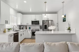 Photo #4: 202607836 Listing 