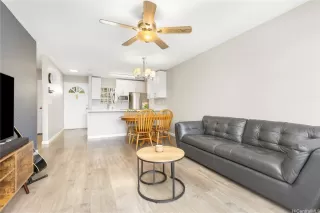 Photo #5: 202607851 Listing 