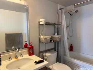 Photo #5: 202607869 Listing 