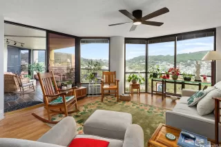 Photo #2: 202607876 Listing 