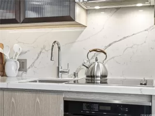 Photo #6: 202607883 Listing 