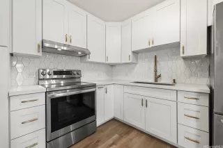 Photo #6: 202607911 Listing 