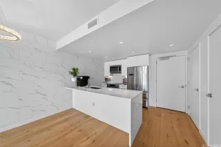 Photo #2: 202607917 Listing 