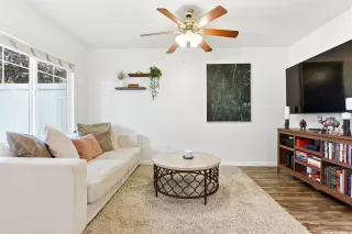 Photo #3: 202607927 Listing 