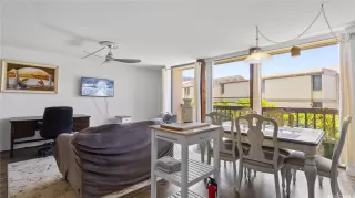 Photo #6: 202607939 Listing 