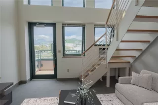 Photo #4: 202607959 Listing 