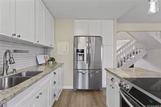 Photo #4: 202607976 Listing 