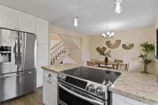 Photo #5: 202607976 Listing 