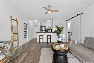 Photo #4: 202607983 Listing 