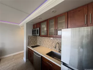 Photo #4: 202607990 Listing 