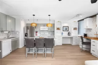 Photo #3: 202607997 Listing 