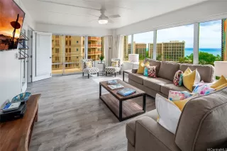 Photo #3: 202608004 Listing 