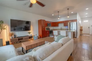 Photo #5: 202608011 Listing 