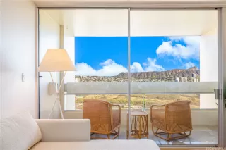 Photo #5: 202608057 Listing 