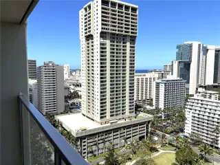 Photo #4: 202608068 Listing 