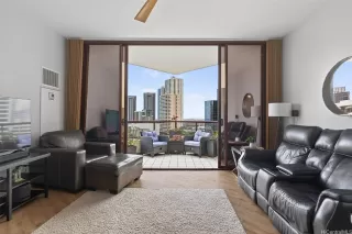 Photo #5: 202608072 Listing 