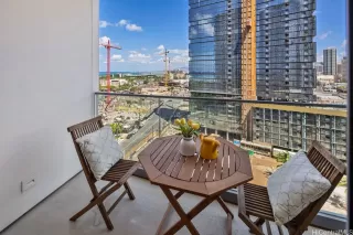 Photo #4: 202608099 Listing 