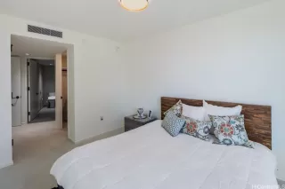 Photo #6: 202608099 Listing 