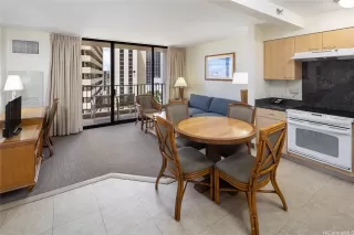 Photo #5: 202608114 Listing 