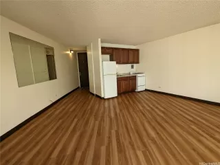 Photo #5: 202608132 Listing 