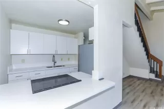 Photo #4: 202608163 Listing 