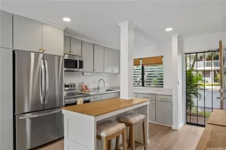 Photo #5: 202608178 Listing 