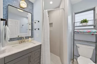 Photo #6: 202608179 Listing 